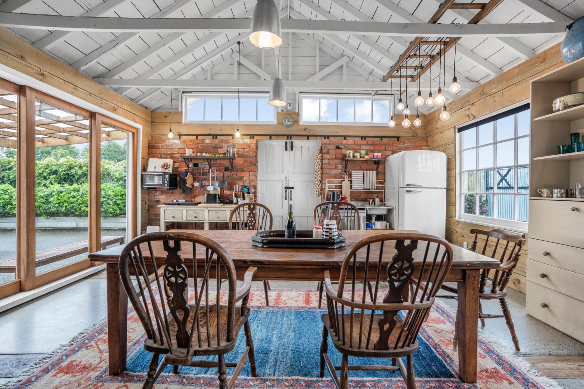 The Longwood Barn Villa Featherston Exteriör bild